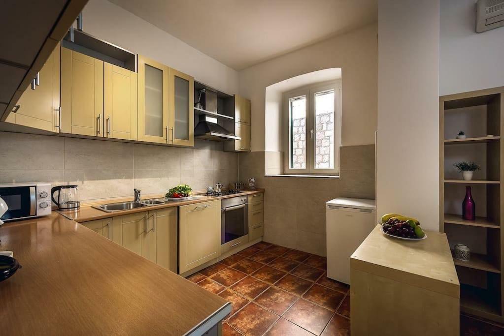 Old Town Experience Apartment Kotor Buitenkant foto